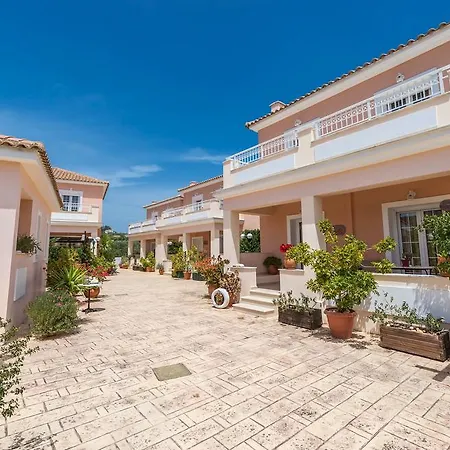 Lorenzo With Private Pool, 200m From The Beach, By Zantewize Villa